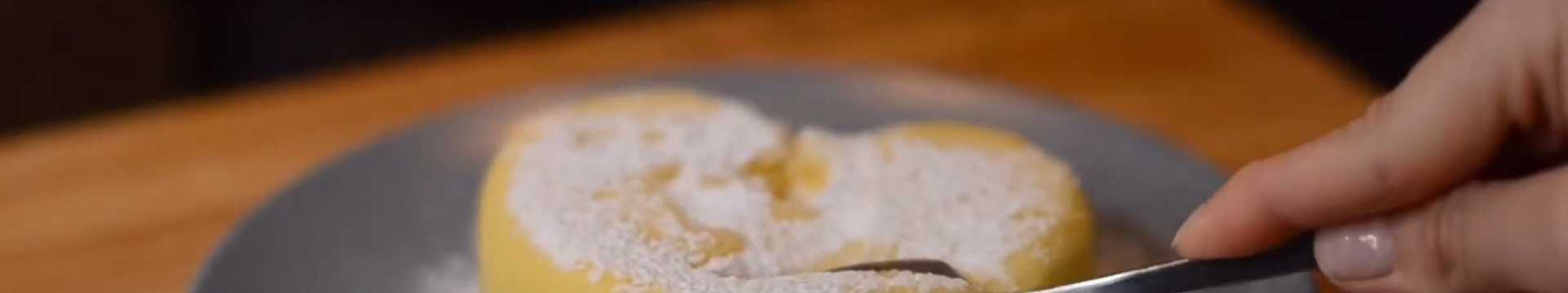Шарлотка в микроволновой печи — Eda.Video