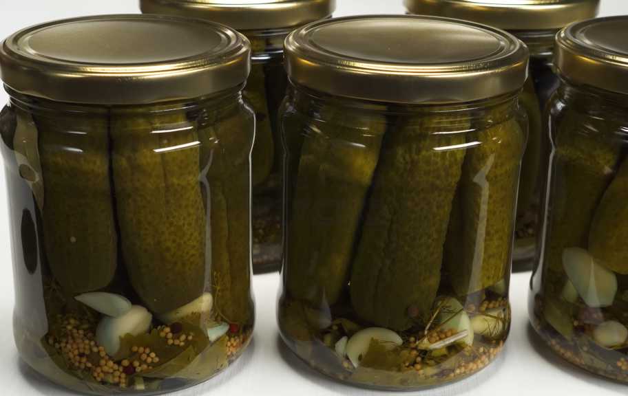 Новый рецепт: Консервированные огурчики в легком маринаде — Eda.Video