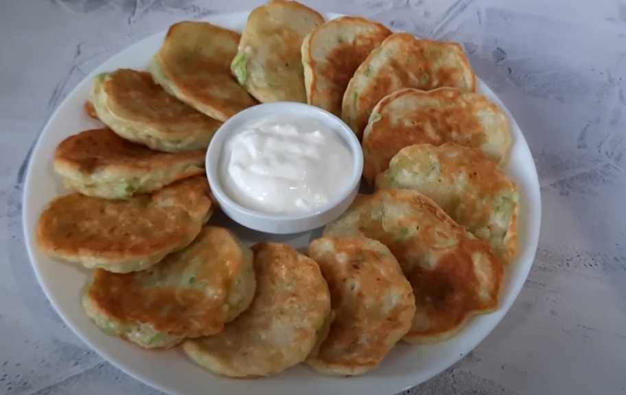 Рецепт: Оладьи из кабачков сладкие