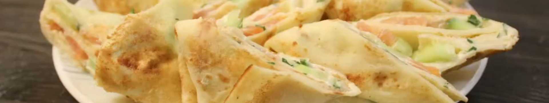 Блины с лососем, творожным сыром и огурцом — Eda.Video