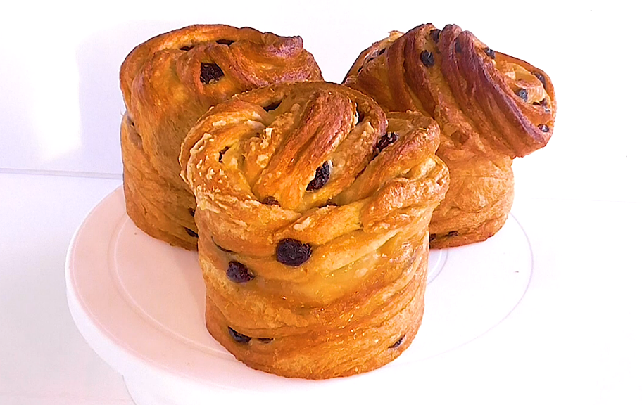 Новый рецепт: Кулич Краффин из слоеного теста — Eda.Video