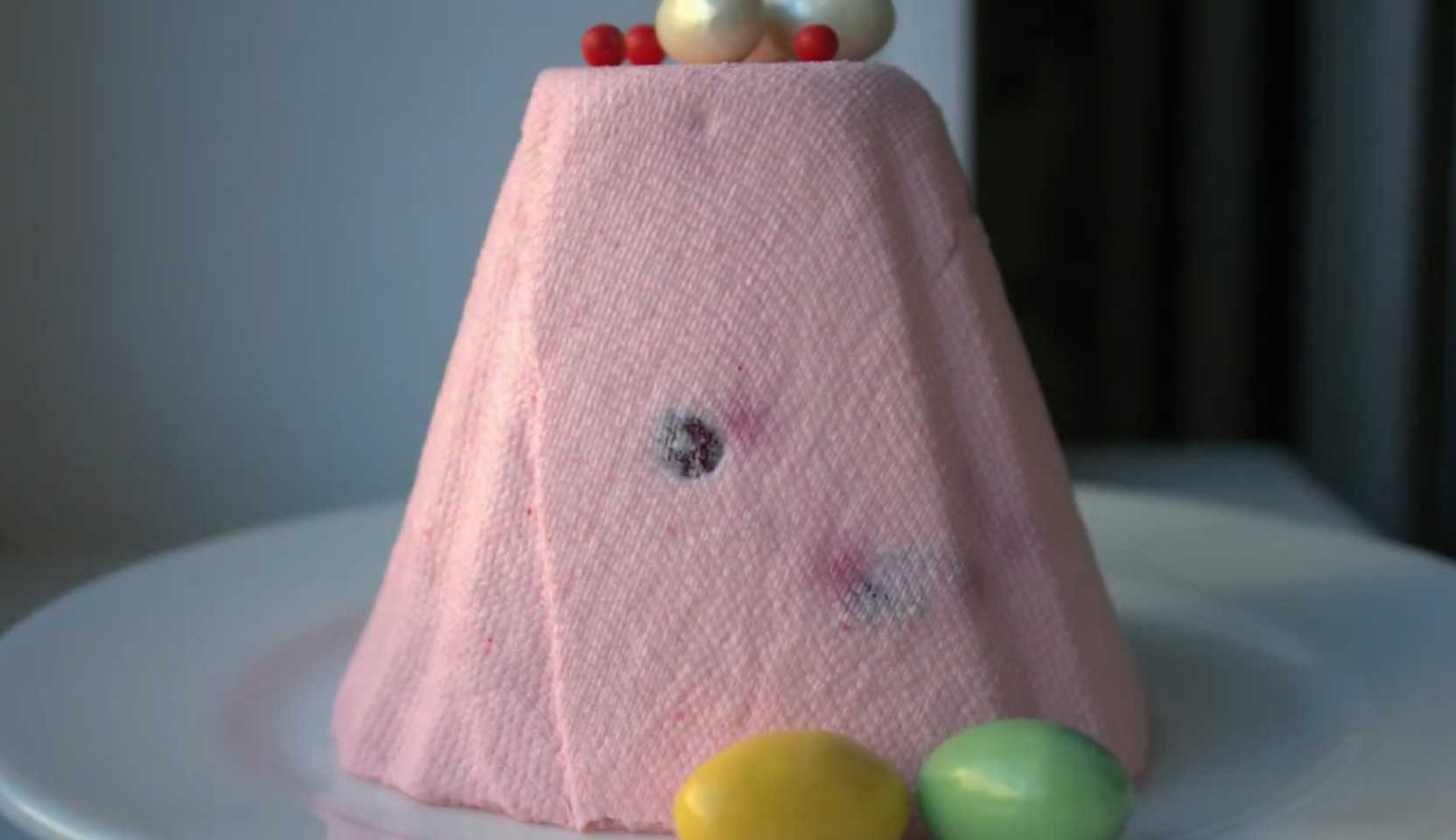 Изображение блюда: Творожная пасха с вишней — Eda.Video