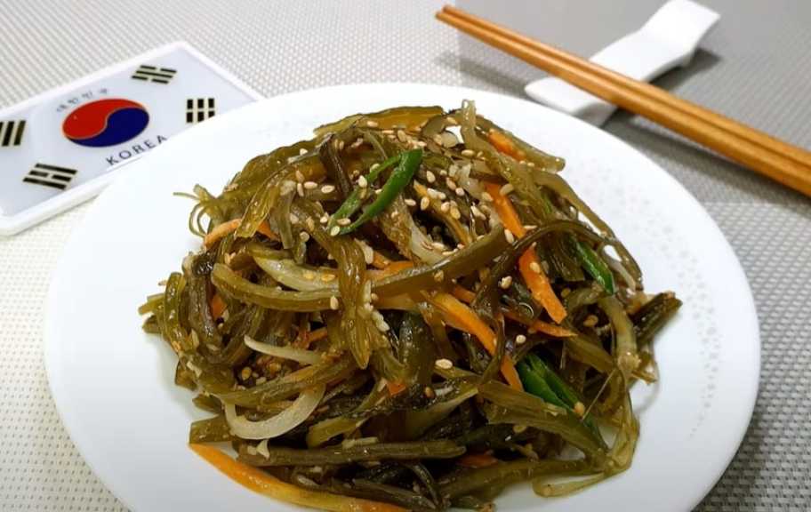 Рецепт: Корейский салат Миёкчулги