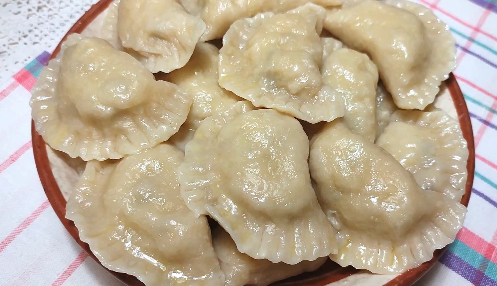 Изображение блюда: Вареники с картошкой и грибами — Eda.Video