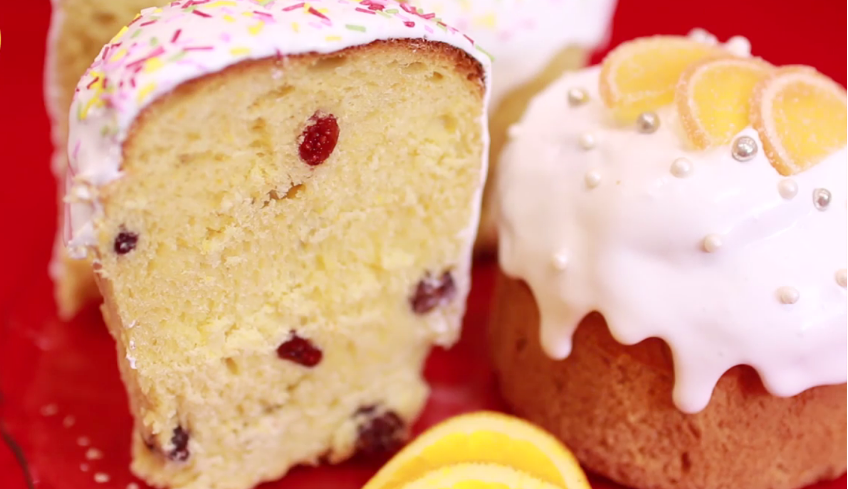 Изображение блюда: Апельсиновый кулич с изюмом и лимонной цедрой — Eda.Video