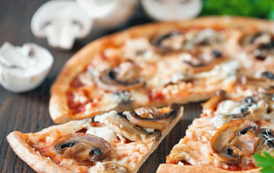 Рецепт: Домашняя пицца с грибами
