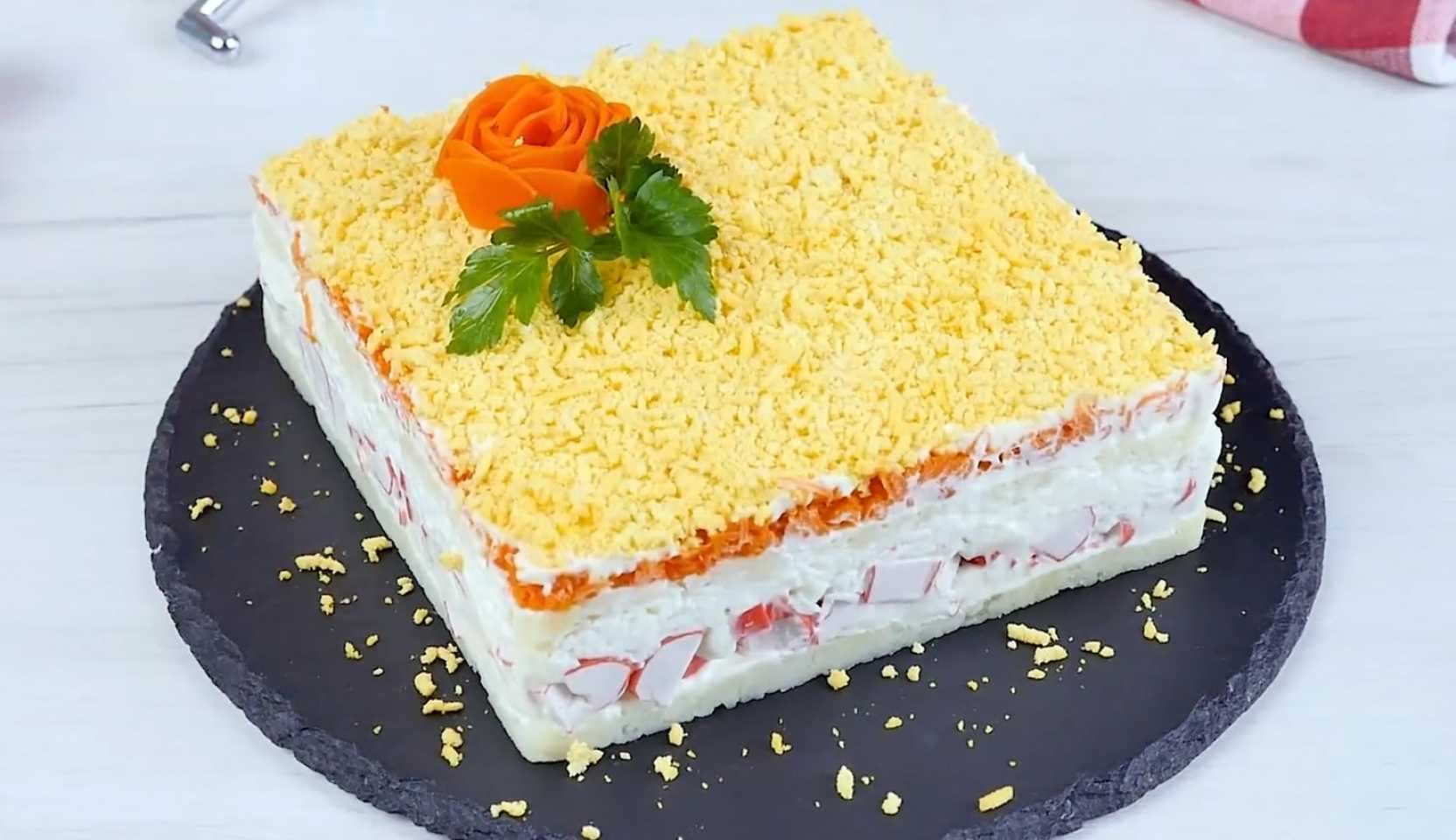 Изображение блюда: Крабовый салат с картошкой — Eda.Video