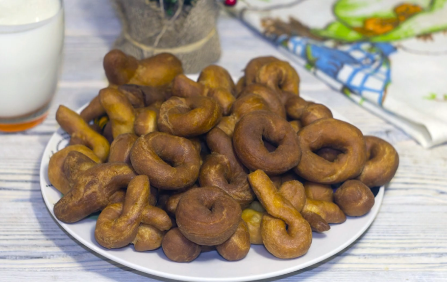 Новый рецепт: Домашние борцоки на кефире — Eda.Video