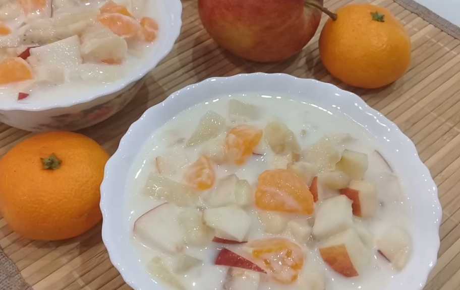 Рецепт: Фруктовый салат в молочном желе