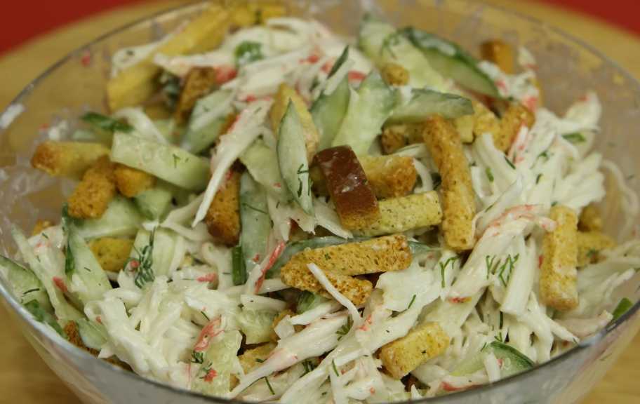 Новый рецепт: Крабовый салат без кукурузы — Eda.Video