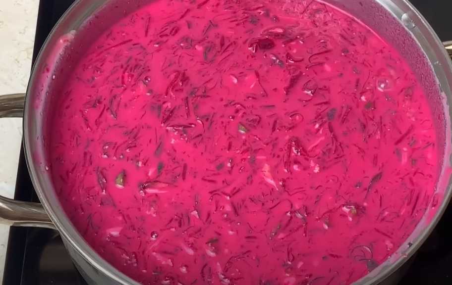 Рецепт: Окрошка со свеклой на кефире